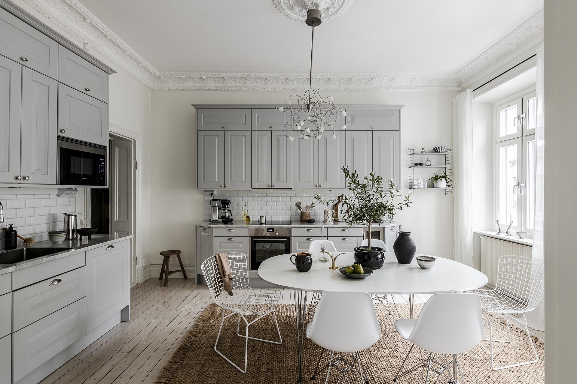 Tror ni på kärlek vid första ögonkastet? Välkommen till Haga Kyrkogata