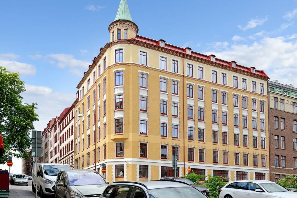 Ett välhållet & vackert hus i tidsenliga kulörer