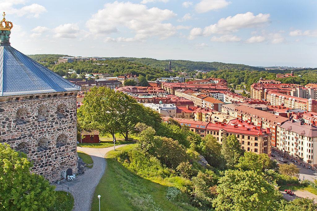 Skansen Kronan som närmsta granne