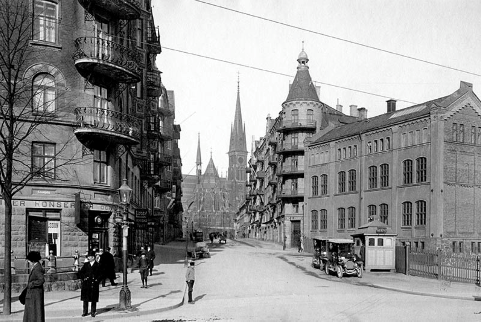 Korsningen Prins-Linné cirka 1910