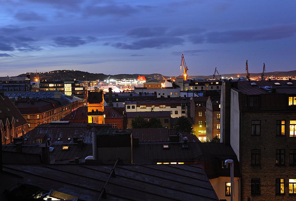 Linné by night