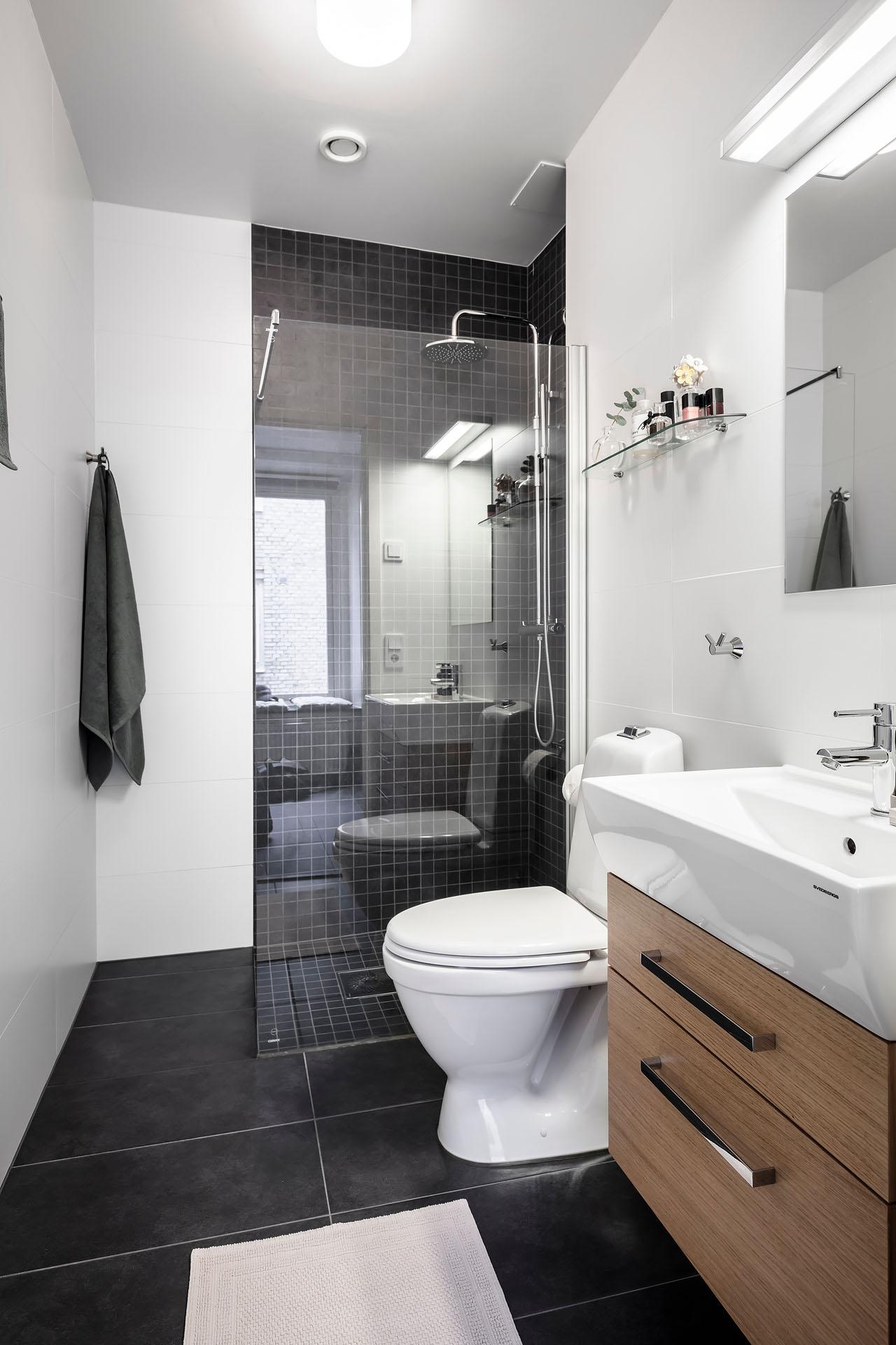 Helkaklat med golvvärme, som det ska vara