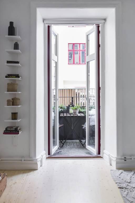 Dubbla glasade dörrar ut mot friska luften