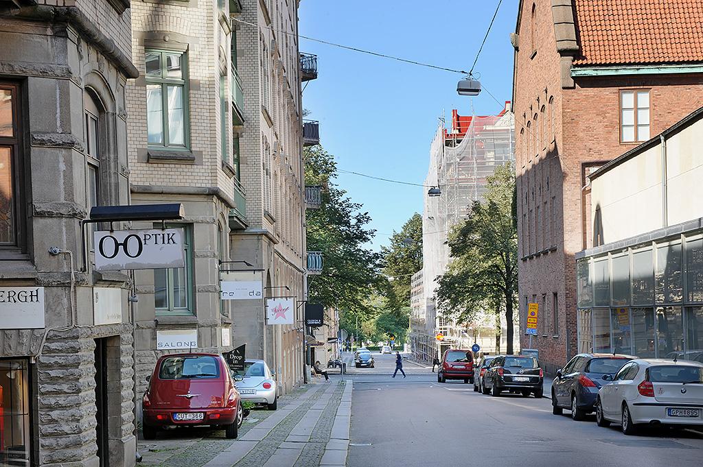 Runt hörnet ligger Vasagatan och Avenyn