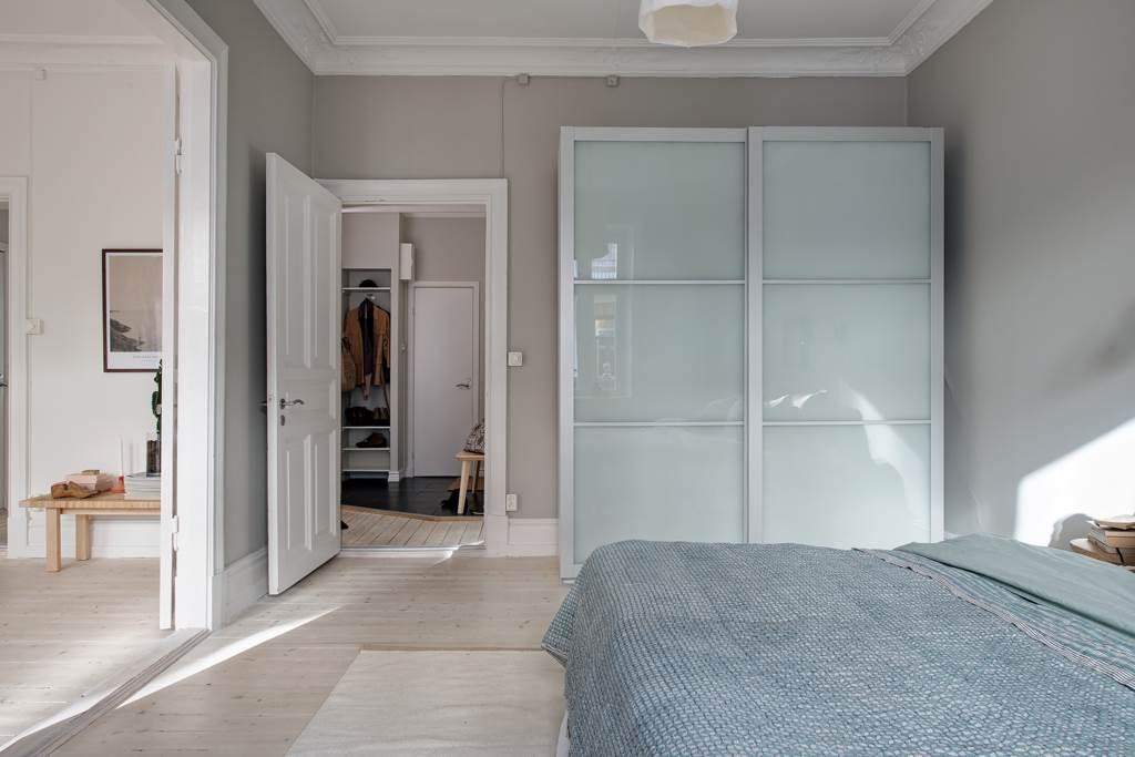 Tvårummare modell större - med ovanligt mycket förvaring