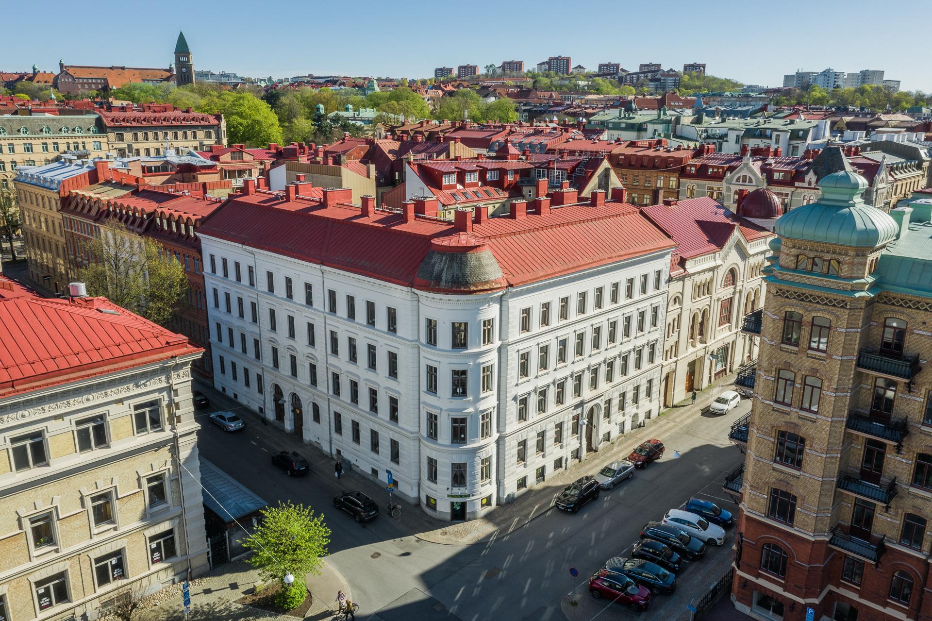 Ståtlig hörnfastighet med ypperligt läge