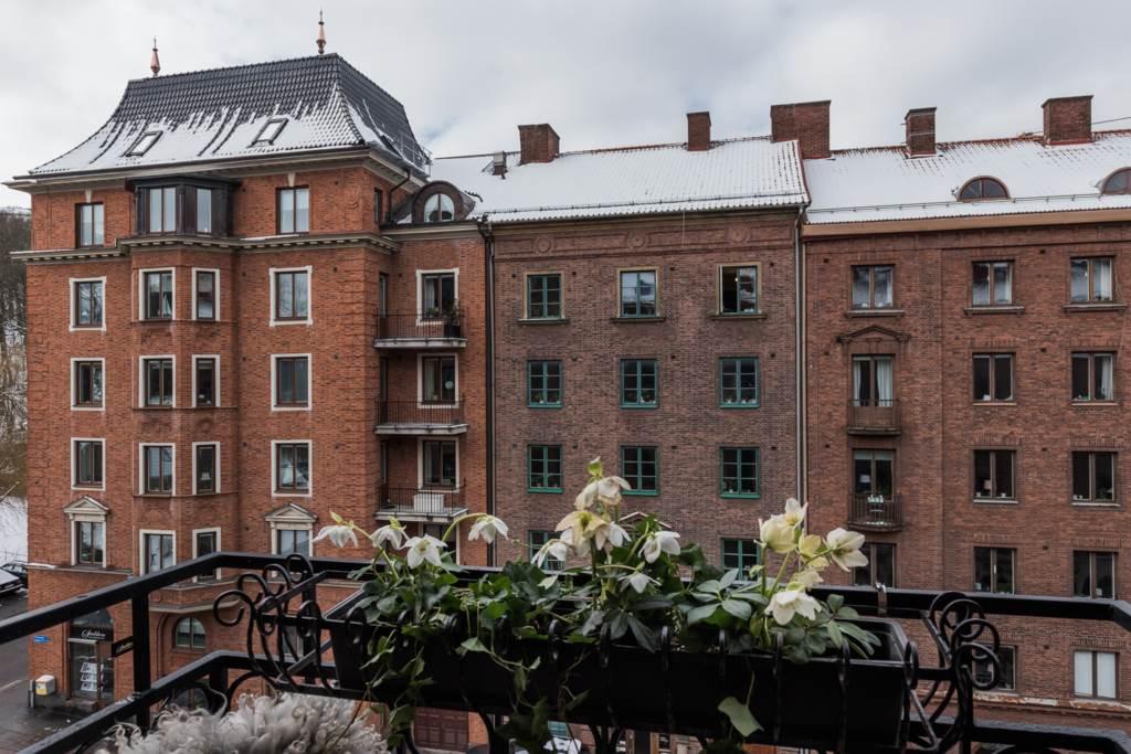 Fransk balkong modell större med högsta läget och västersol