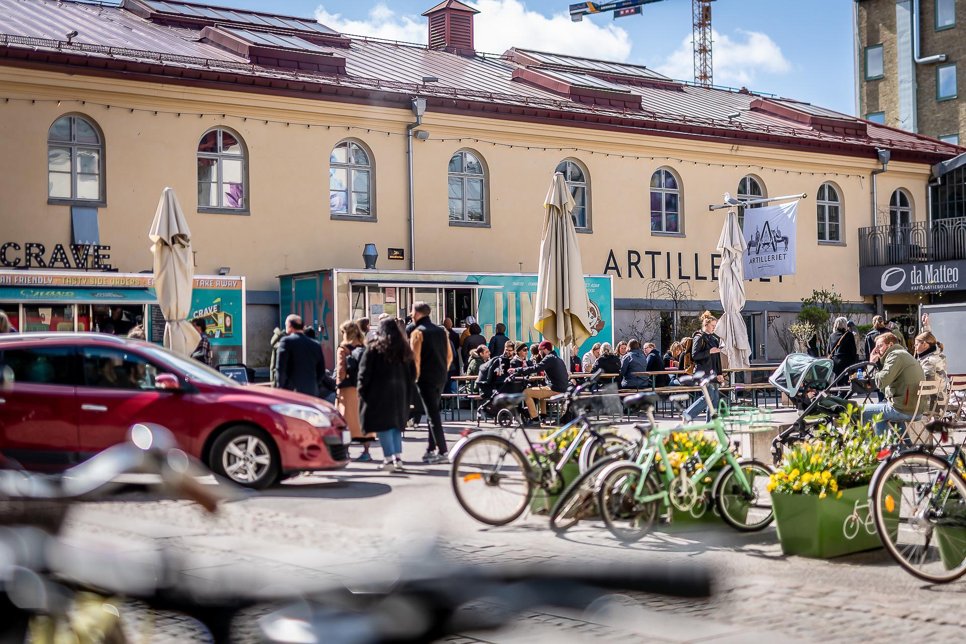 Magasinsgatan rymmer stans bästa kaffe och shopping