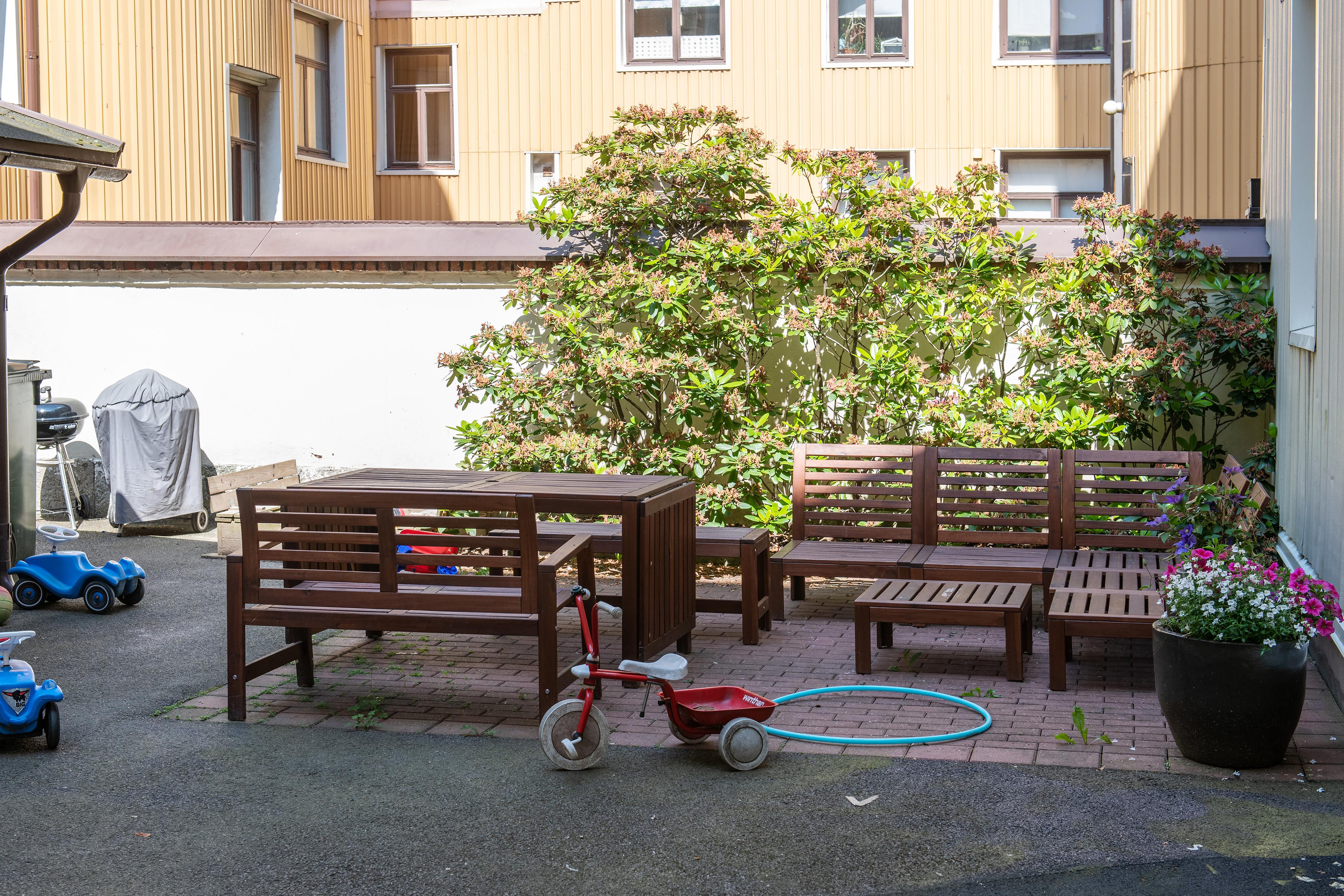 Föreningens gård med gemensam grill