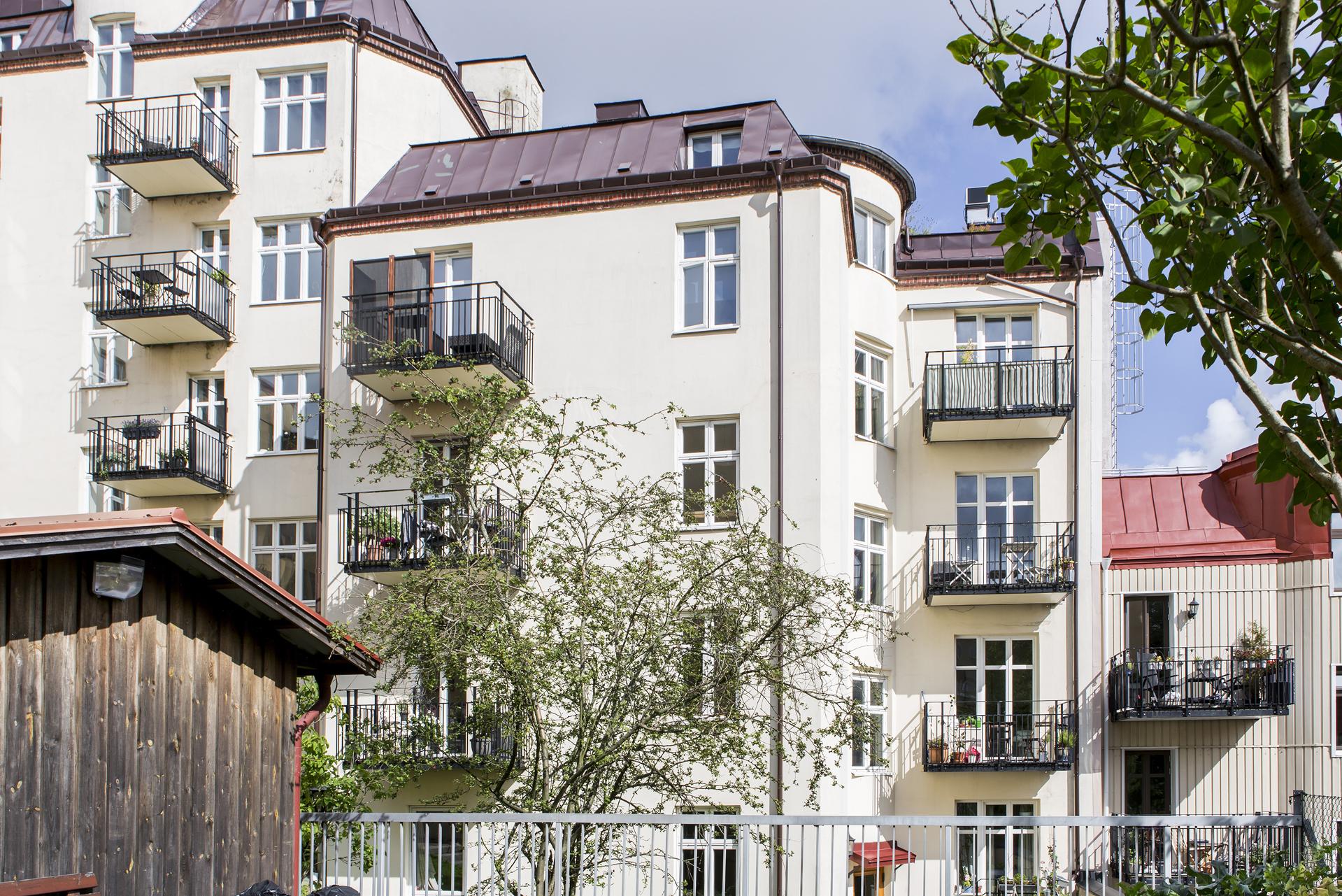 Gården är en samfällighet tillsammans med grannföreningen
