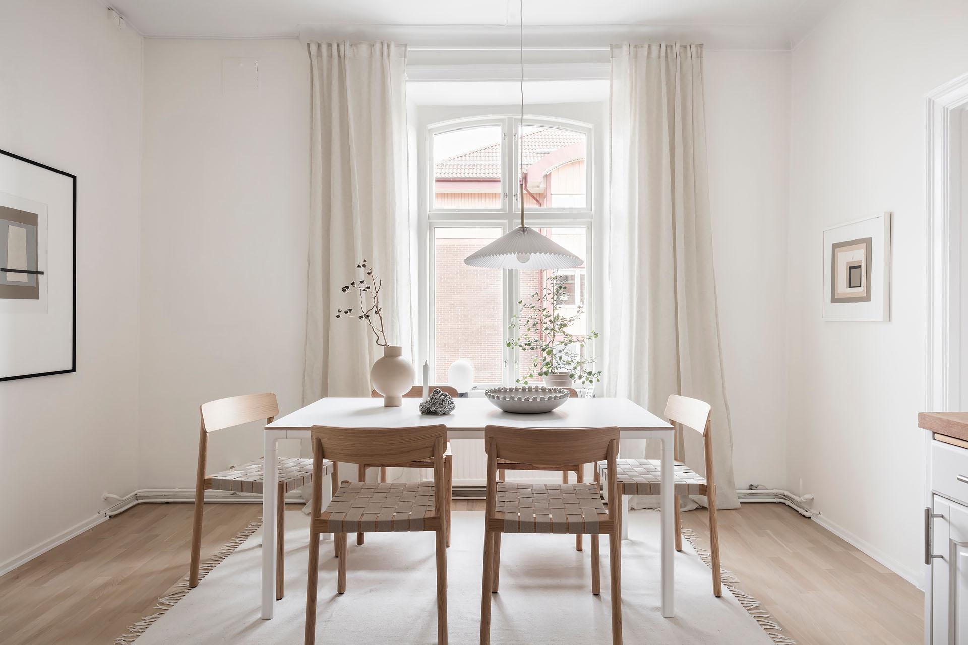 Stort sällskapskök med plats för många gäster