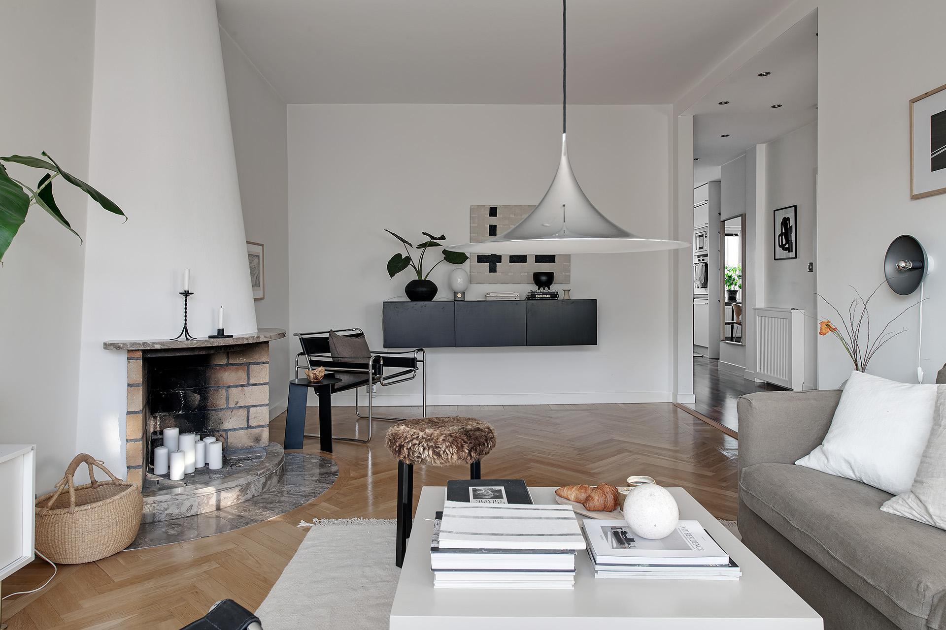 Här har ni även utrymme för en matsalsmöbel