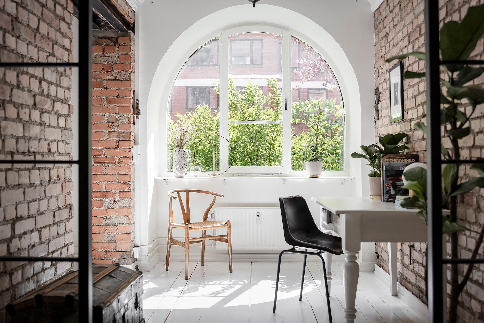 Framtagna tegelväggar och smart disposition