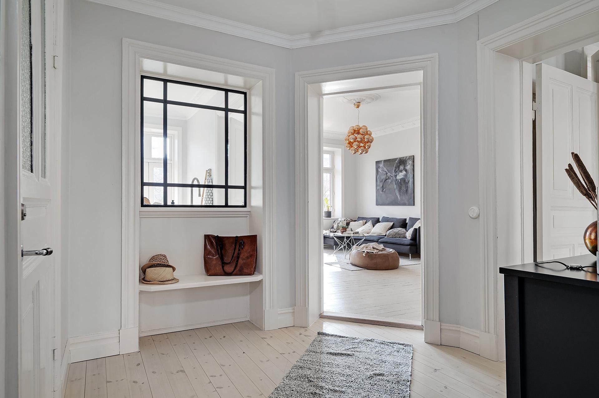 Stor välkomnande hall