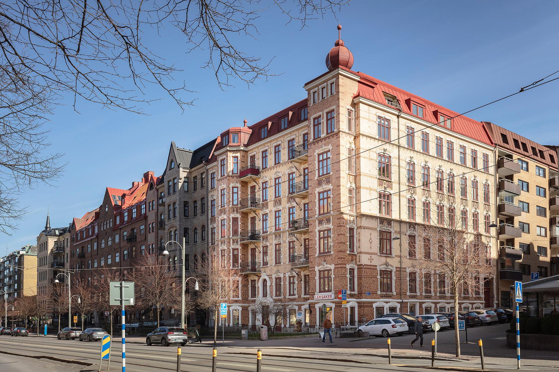 Huset i hörnet av Linégatan och Majorsgatan har varit i boendes ägo i precis 100 år