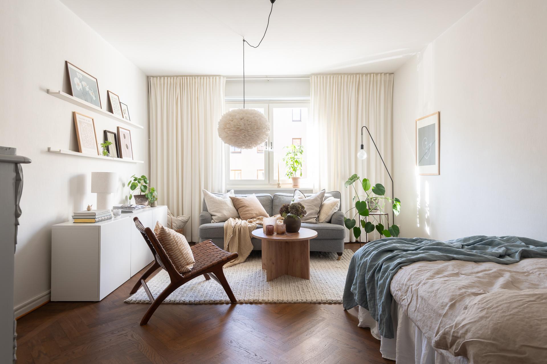 Rymligt allrum med plats för både umgänge och vila