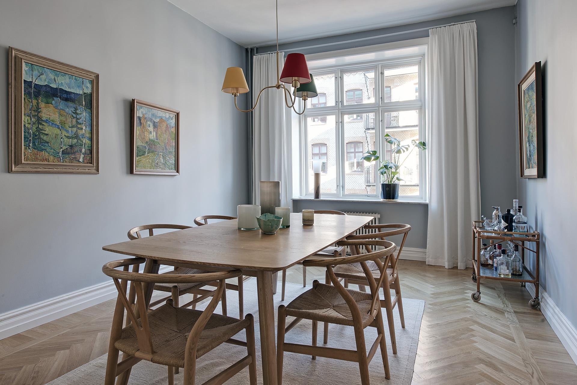 Utmärkt både som matsal och sovrum