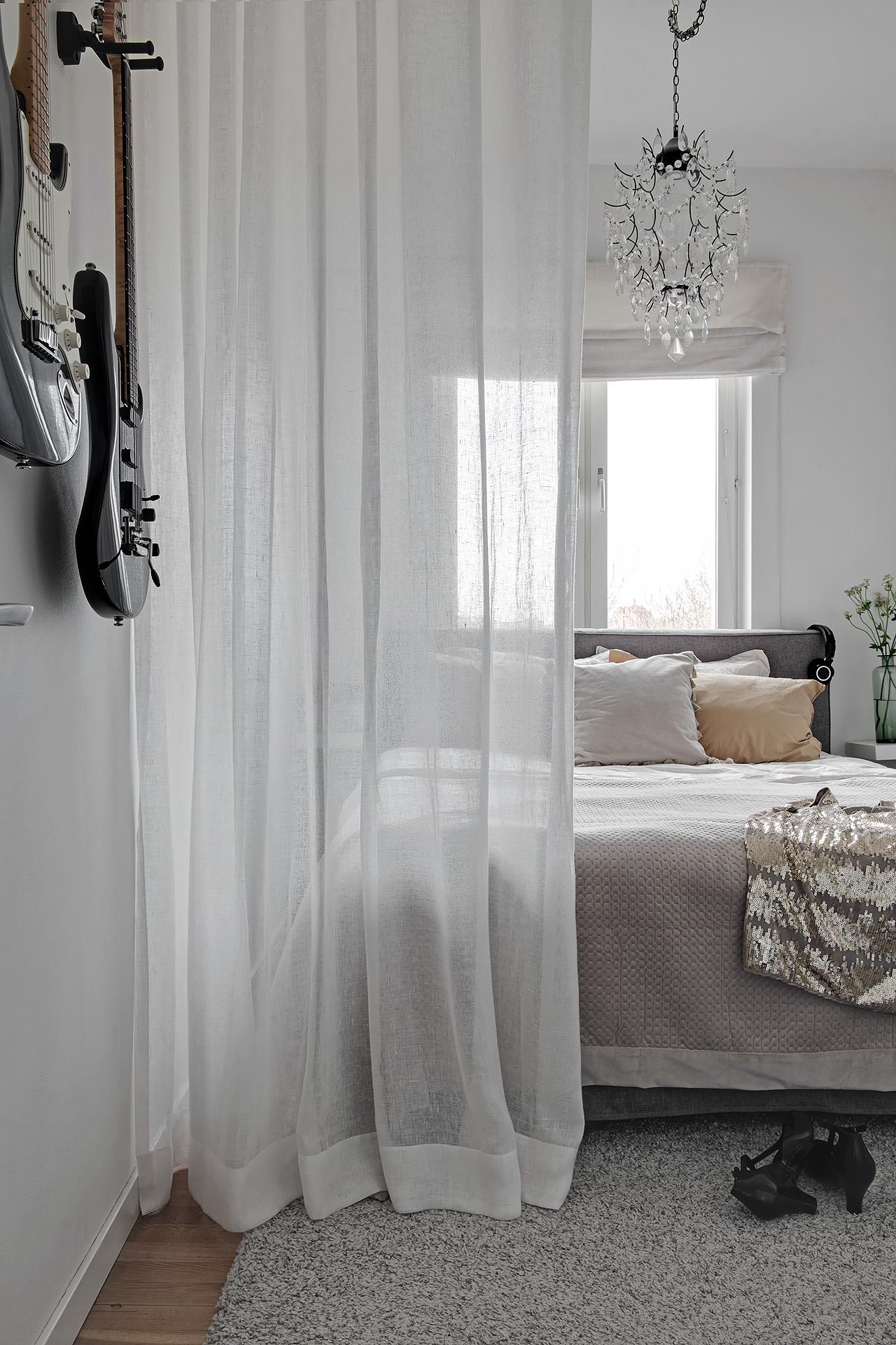 Idag står det en 1,60 meters säng på plats