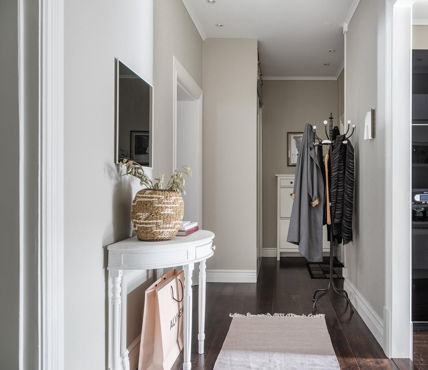 Inbyggda garderober ger bra förvaring