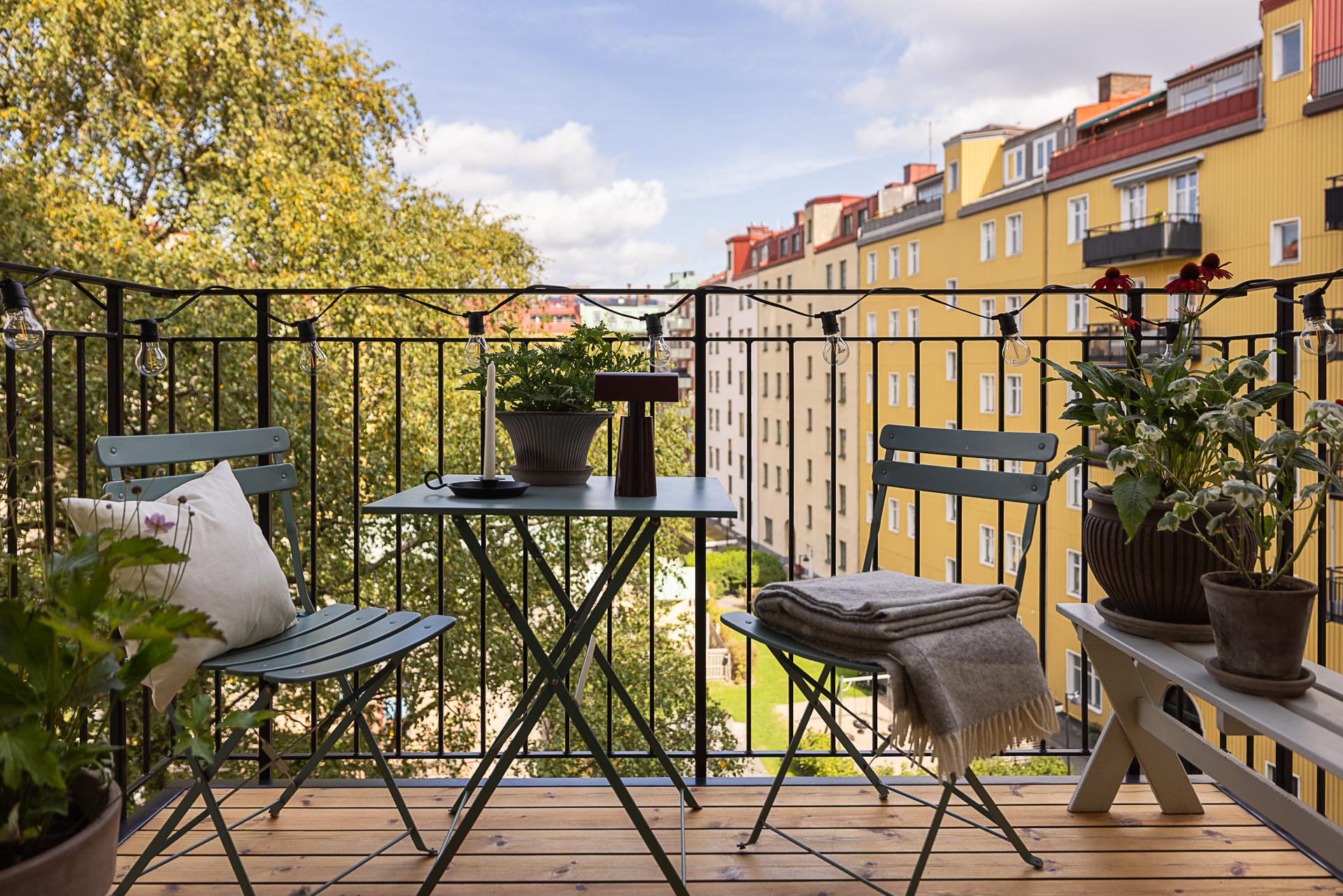 I höjd träden finns en av balkongerna