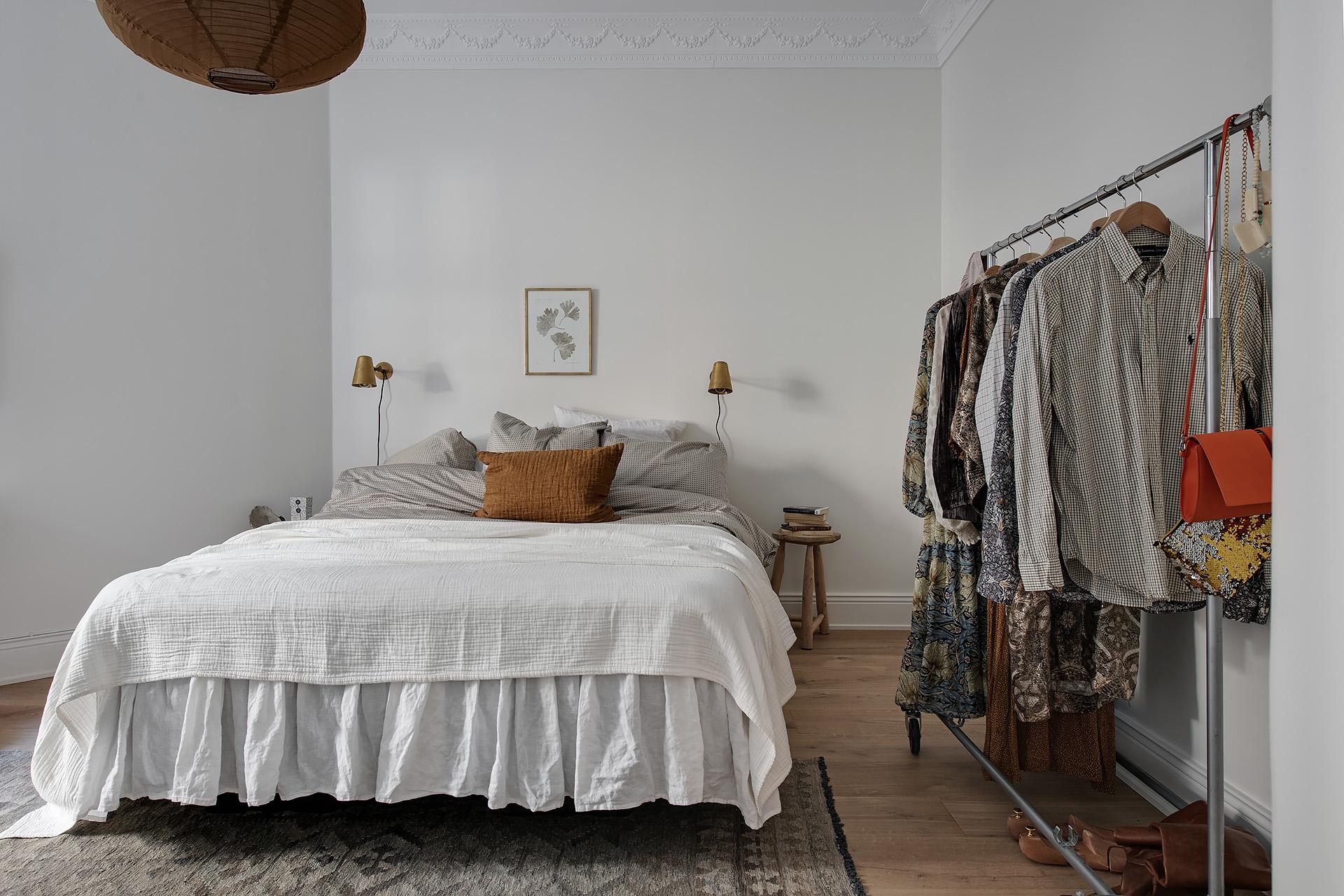 Underbart och rofyllt sovrum mot den tysta gården