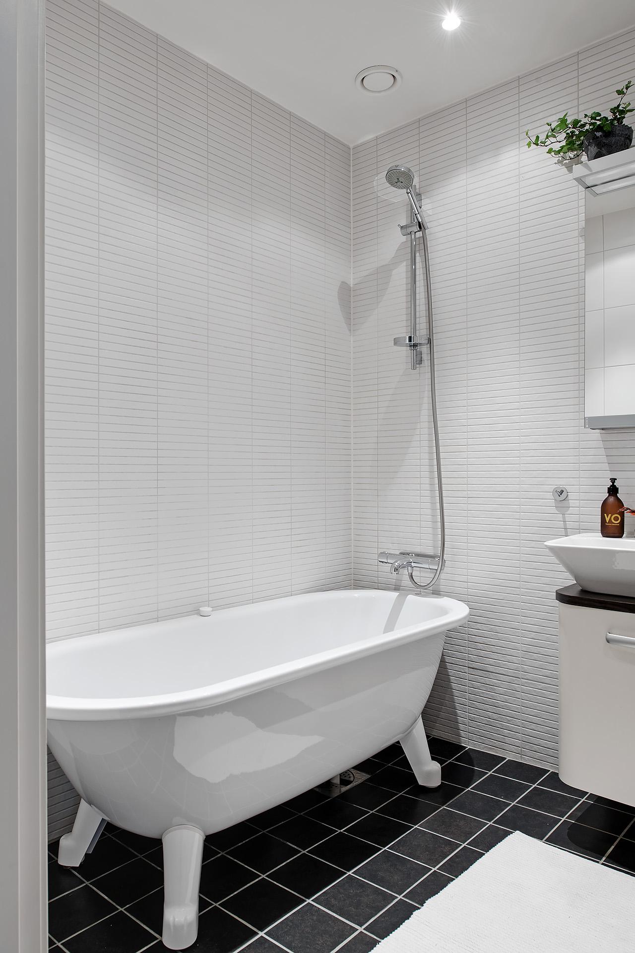 Under klinkergolvet finns värmeslingor