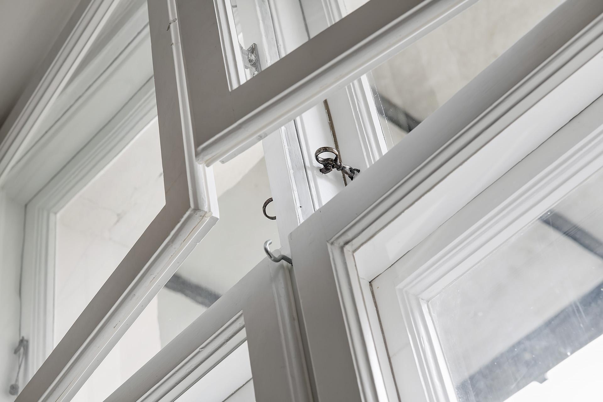 Heder åt bostadsrättsföreningar som behåller de fina fönstren!