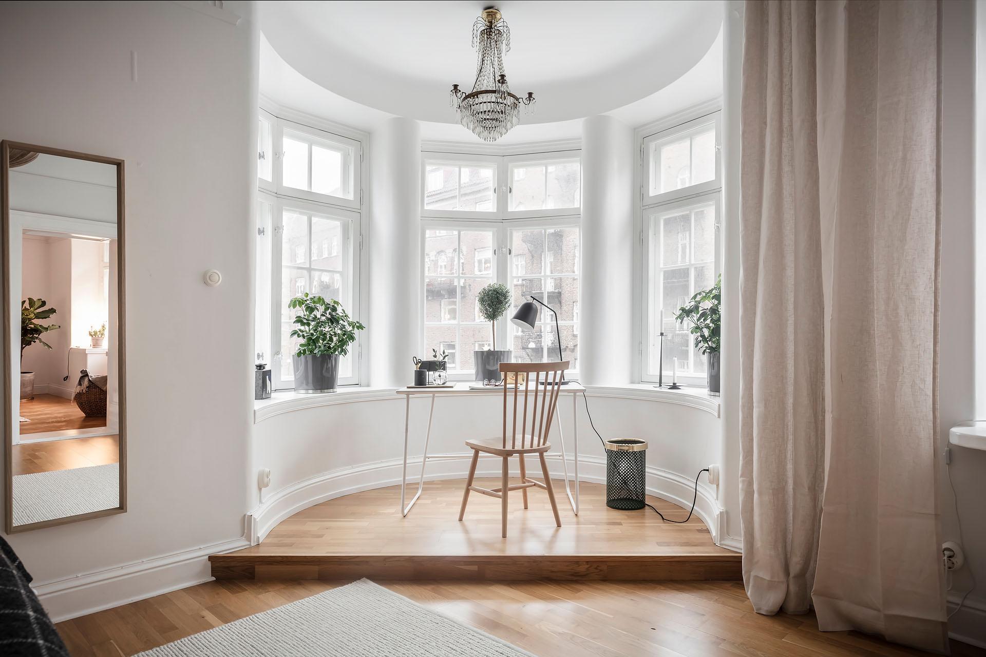 Totalrenoverad våning på attraktiva Aschebergsgatan 35