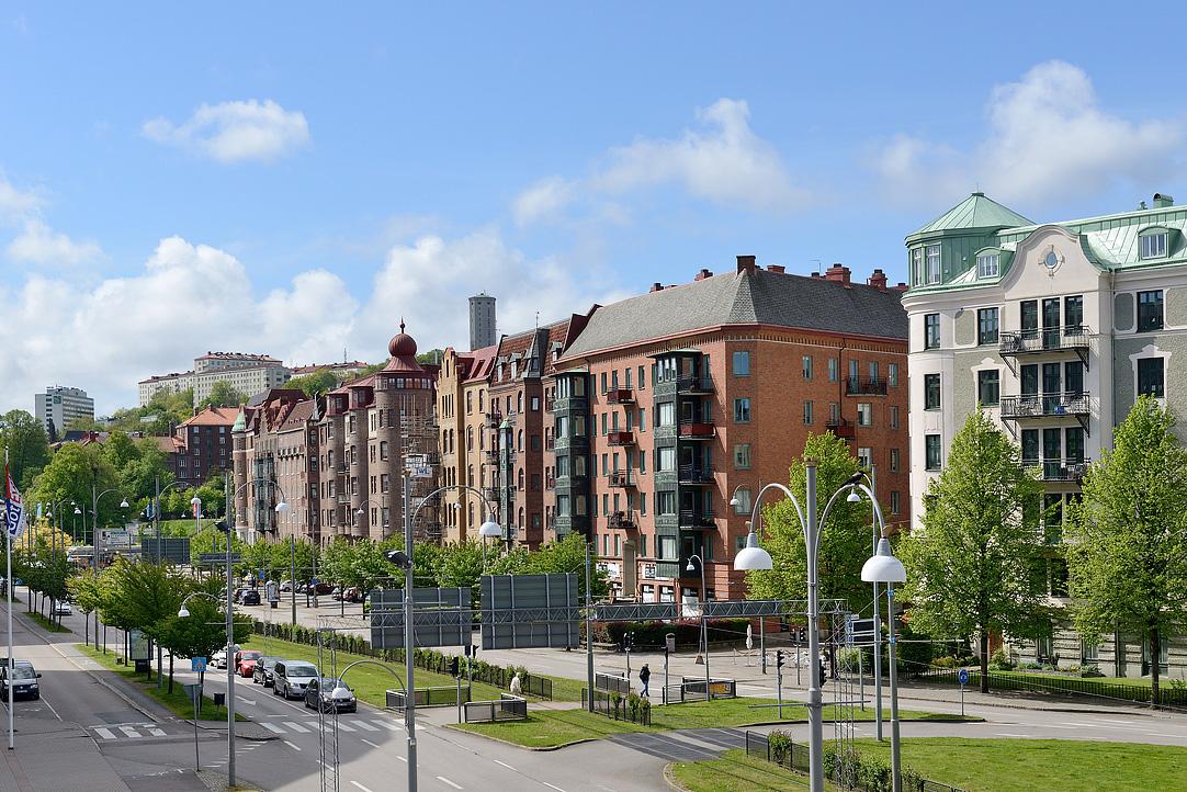 Skånegatan - Ett myller av grönska och vackra hus