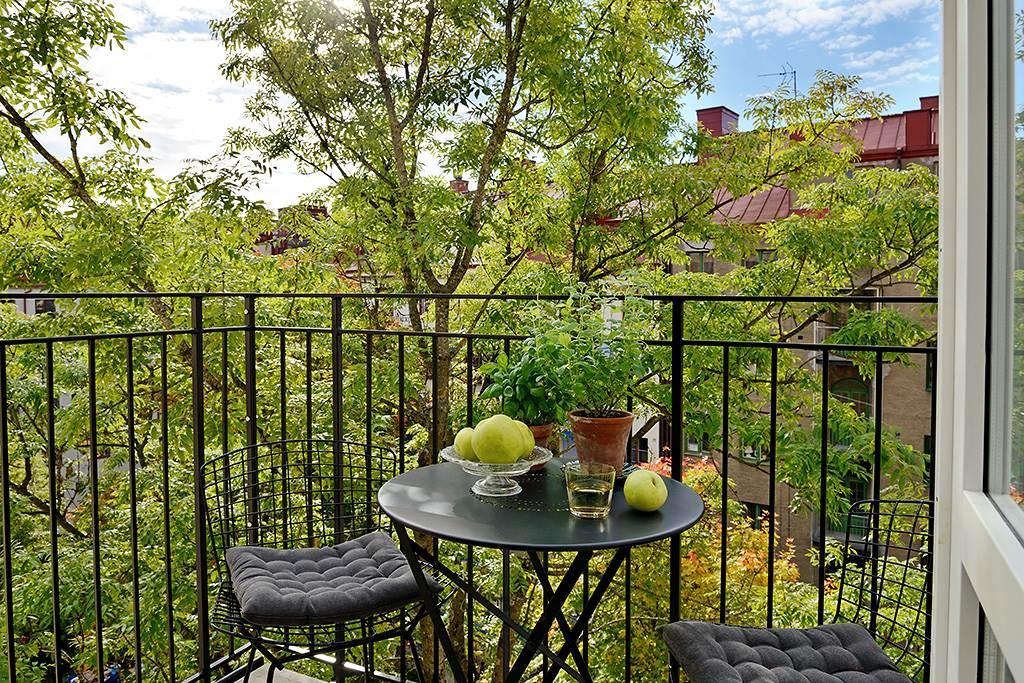 Träden utanför har stått där i över hundra år