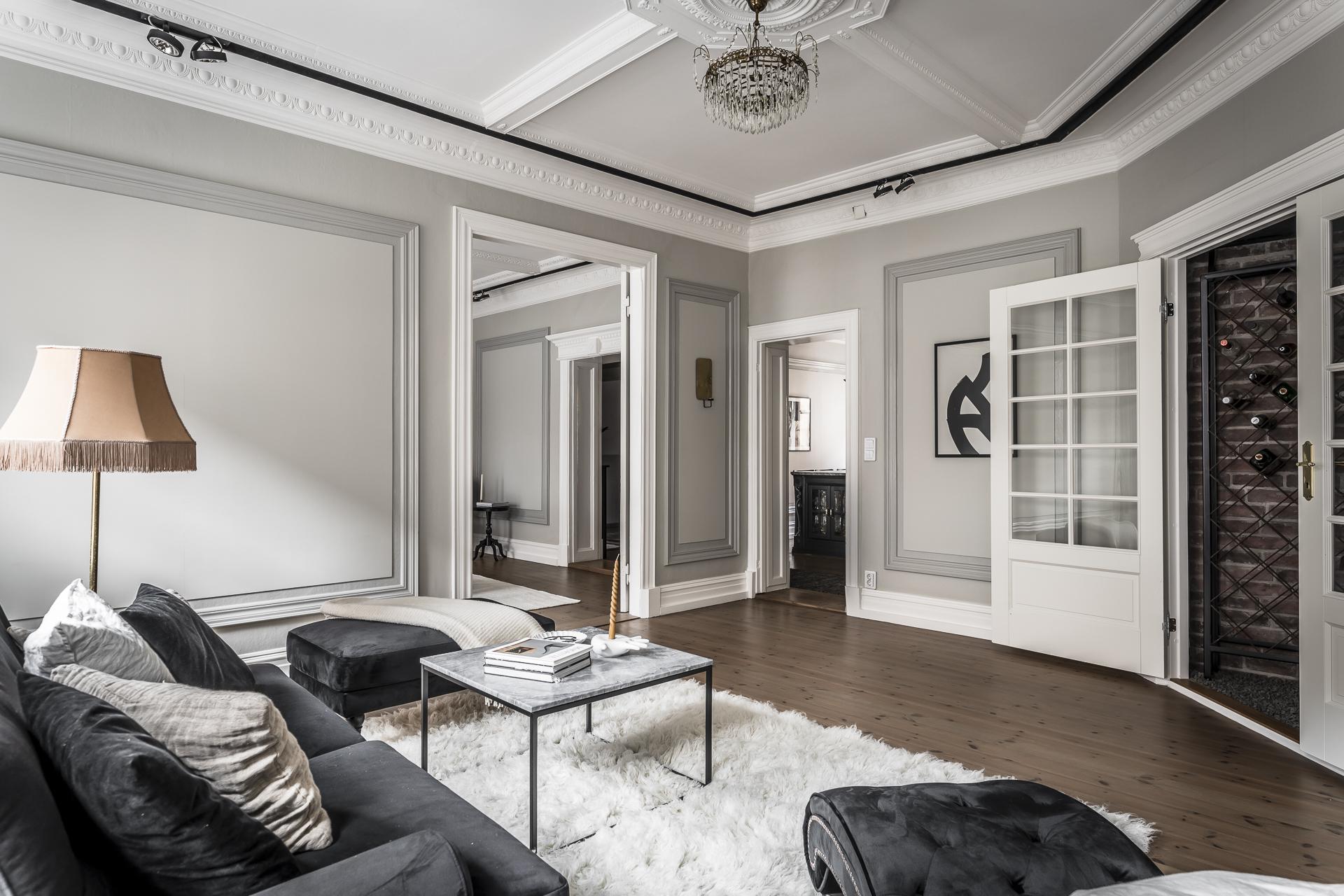 Lägenheten har ett imponerande djup