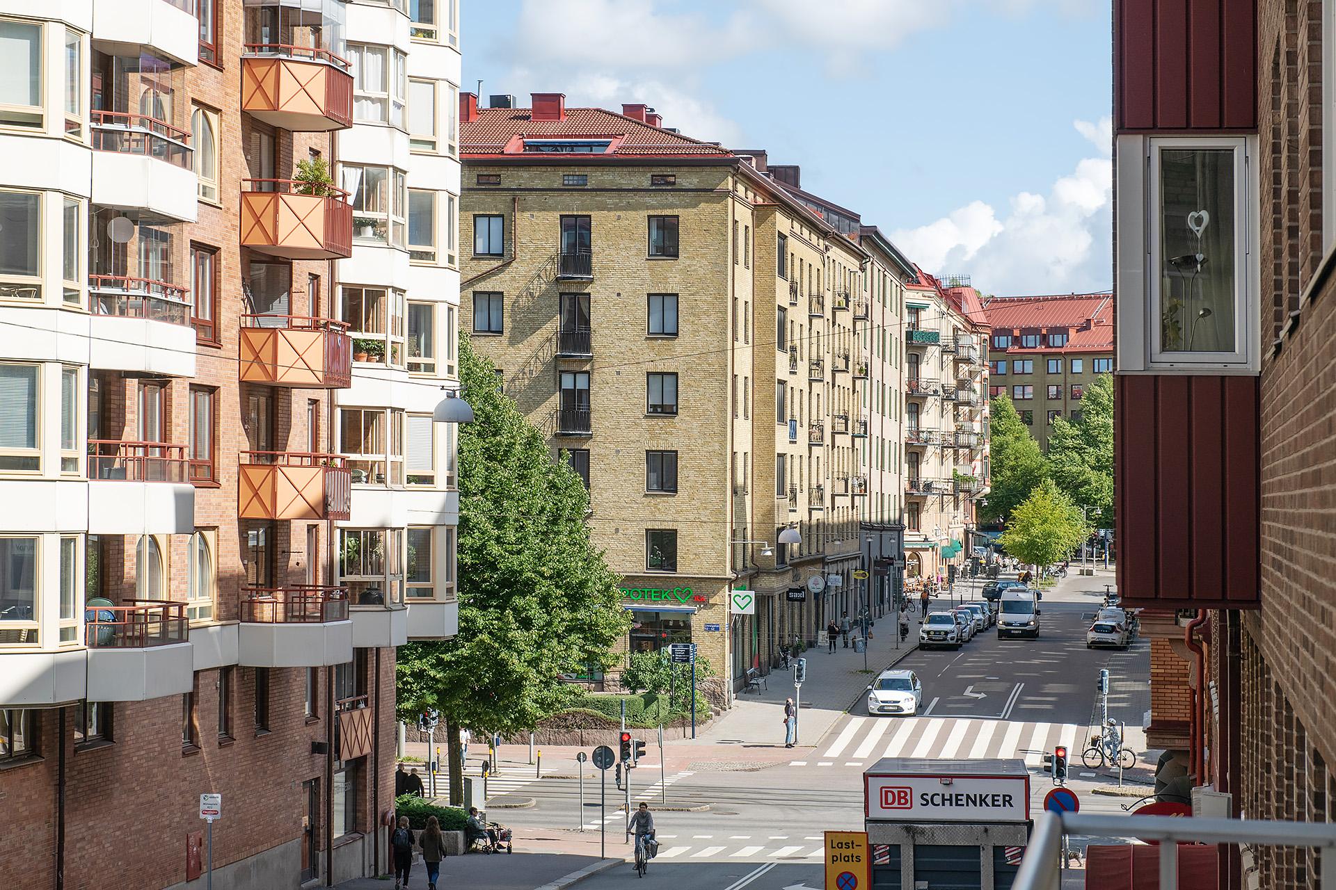 Utsikt österut från vardagsrummet