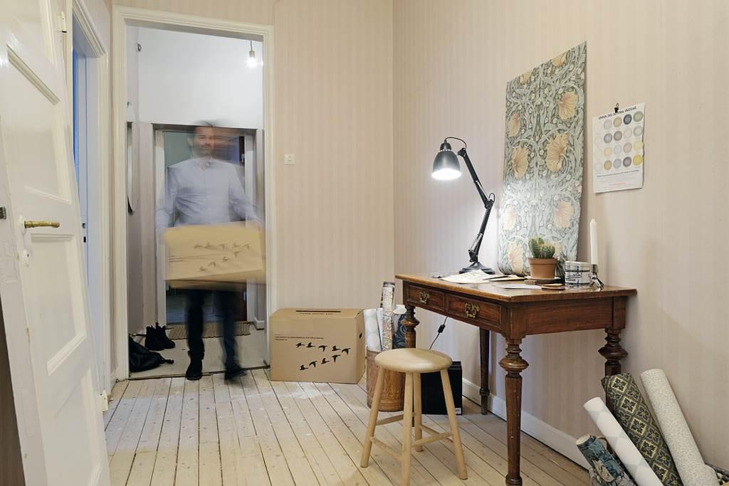 Här har man börjat ta fram de fina brädgolven