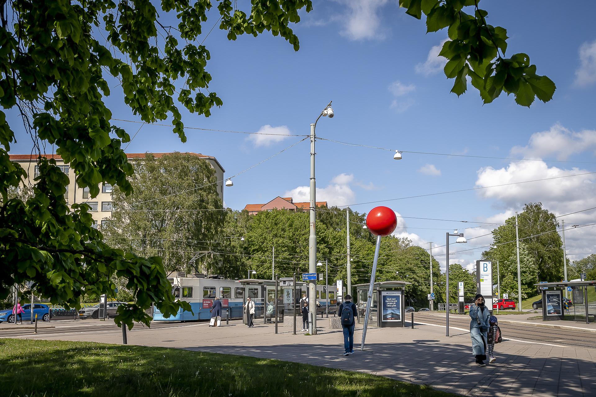 Goda kommunikationer en kort promenad bort vid Wavrinskys