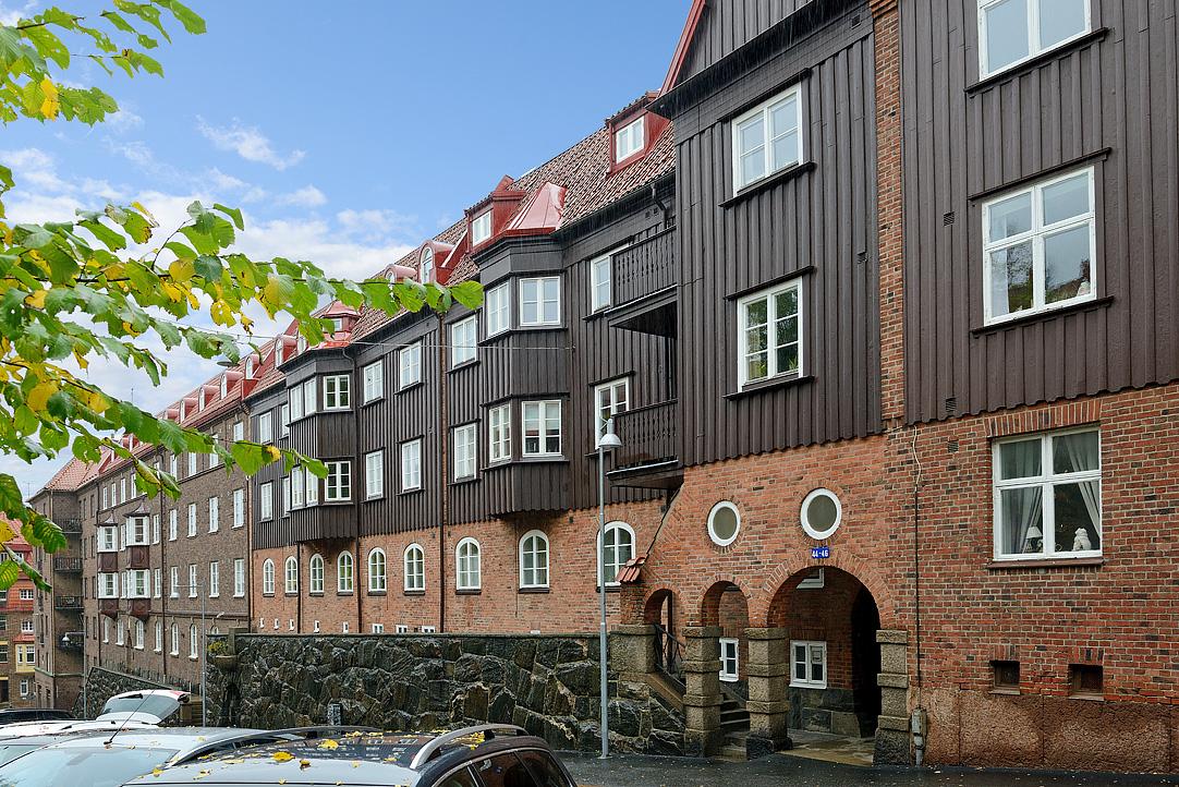 Vacker och välskött fastighetmed ett ljuvligt läge i Vasastadens övre kvarter