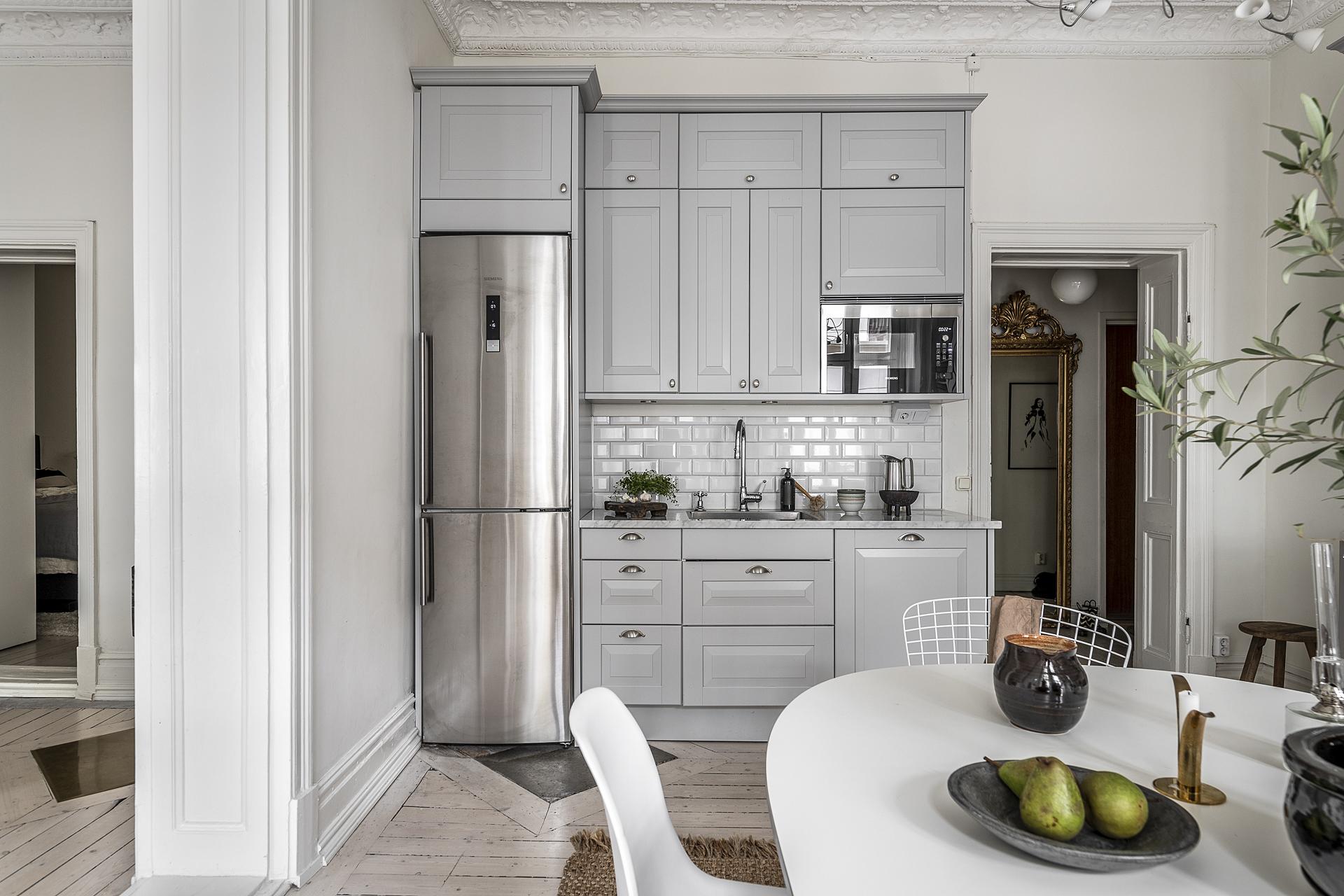 Genomtänkt med ljuvliga stuckaturer