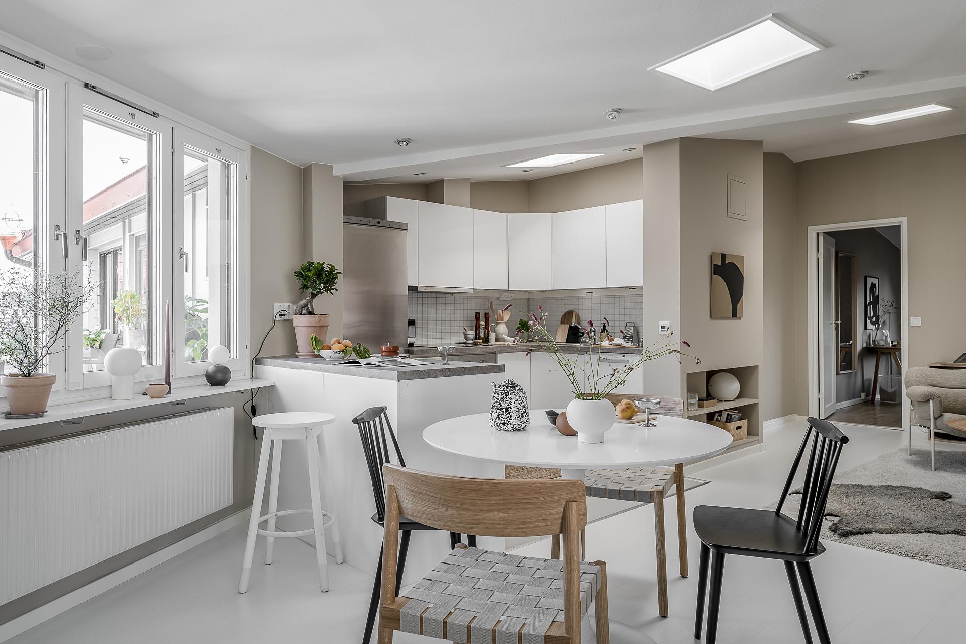 Ljuset flödar in från sydväst