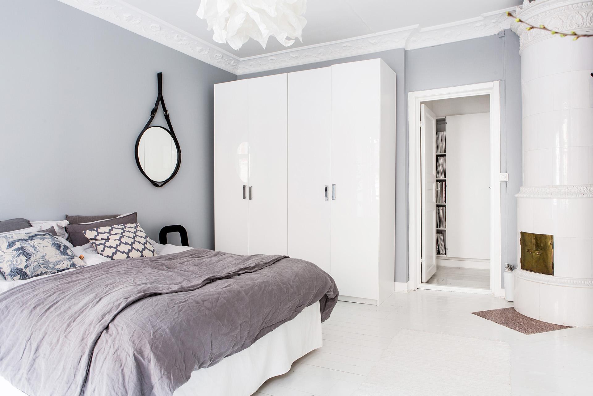 Den inre hallen intill kan göras om till klädkammare