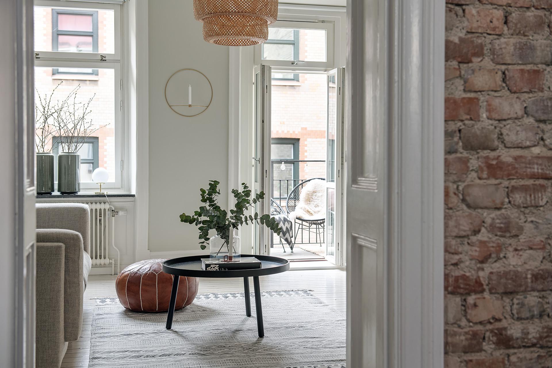 Listverk som smycken och en takhöjd på 3,10 meter