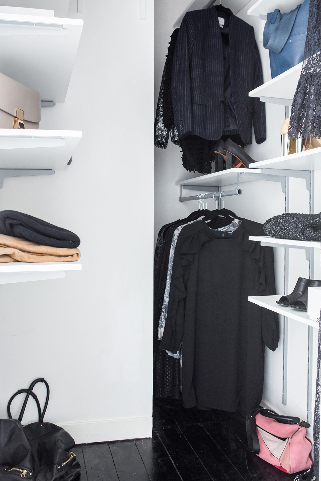 Klädkammaren i inre hallen ger bra med förvaring