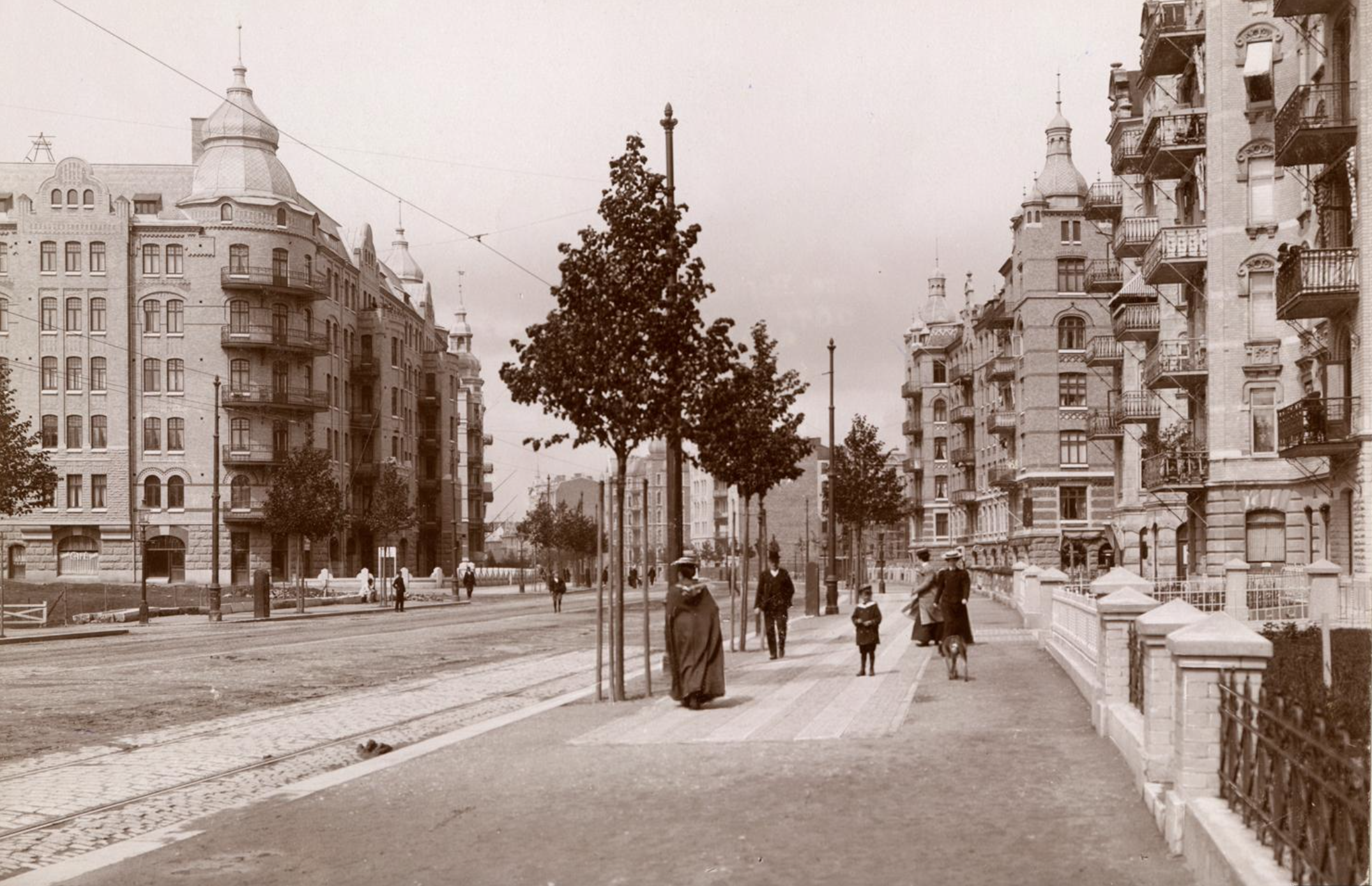 Korsningen Linnégatan-Olivedalsgatan runt 1910