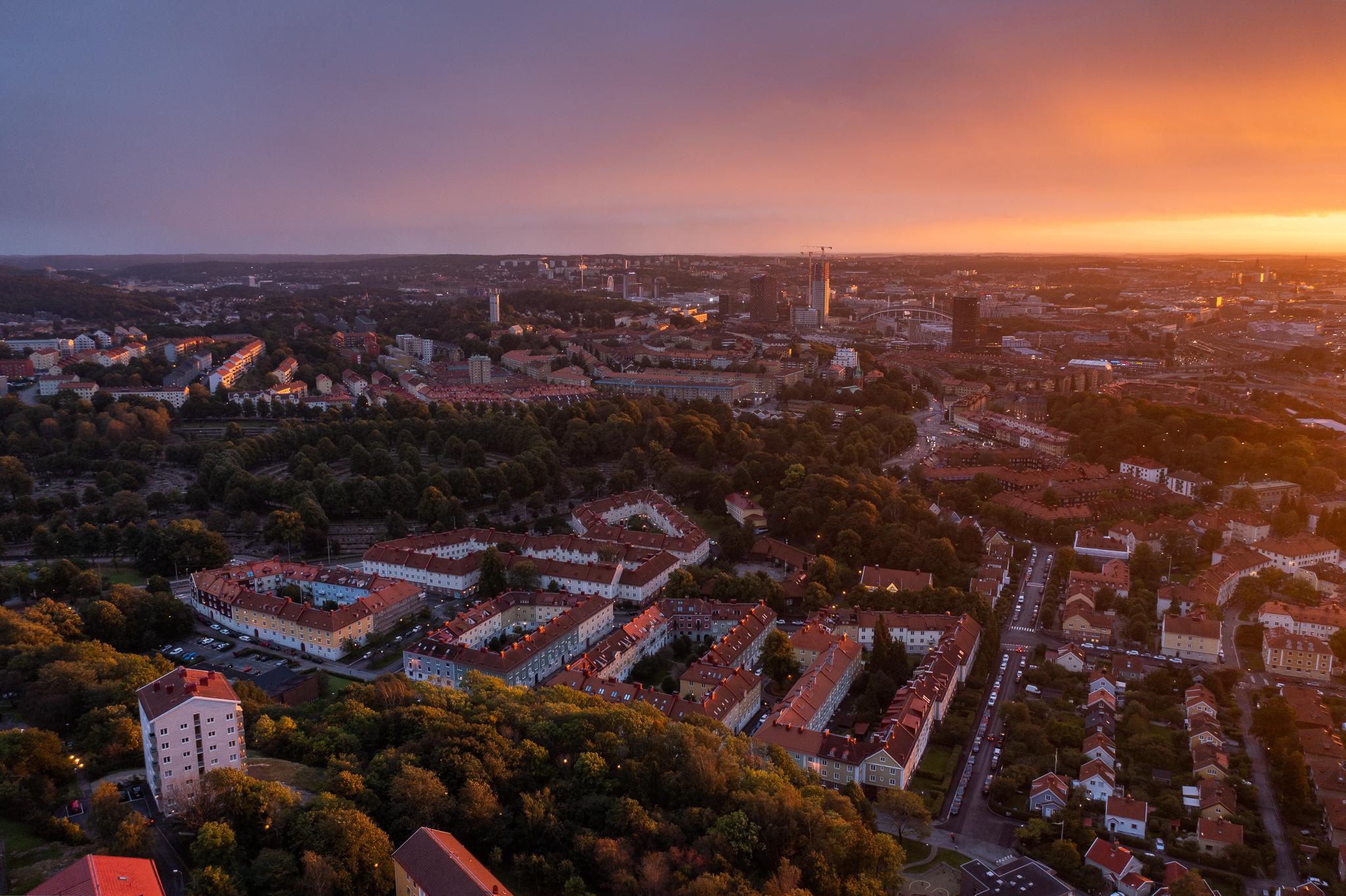 Strömmensberg ligger högt, med ett av de allra kvällssoligaste lägena i staden