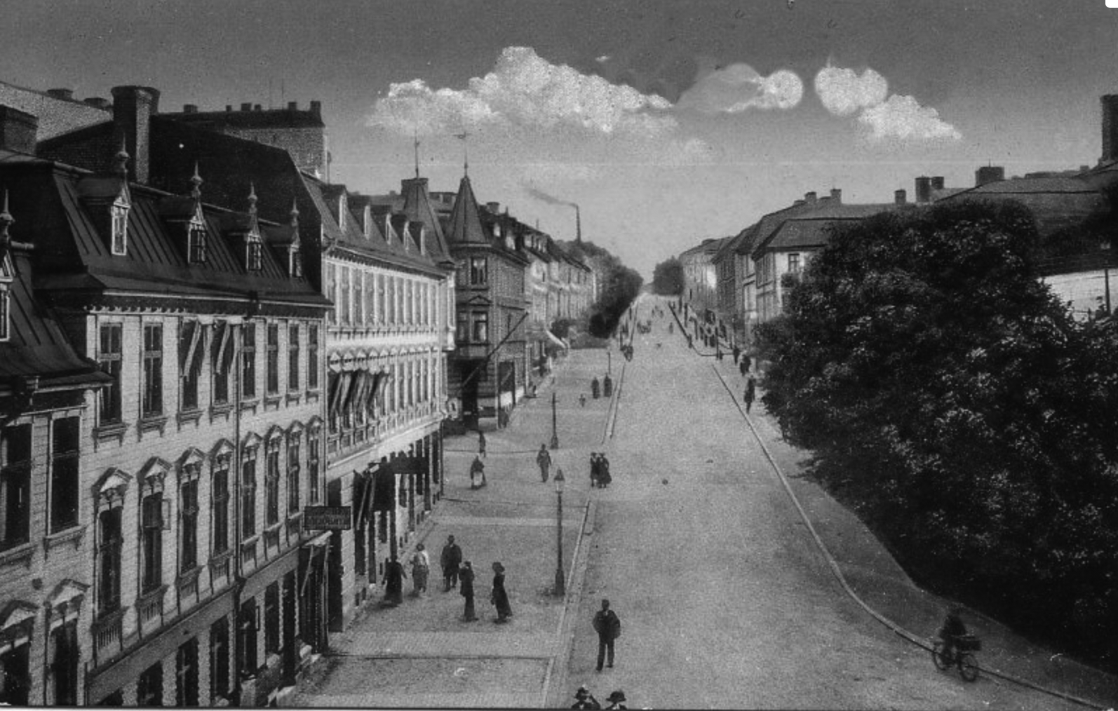 Vegagatan cirka 1910 - det mesta är rivet och ersatt med 70-talsbyggen