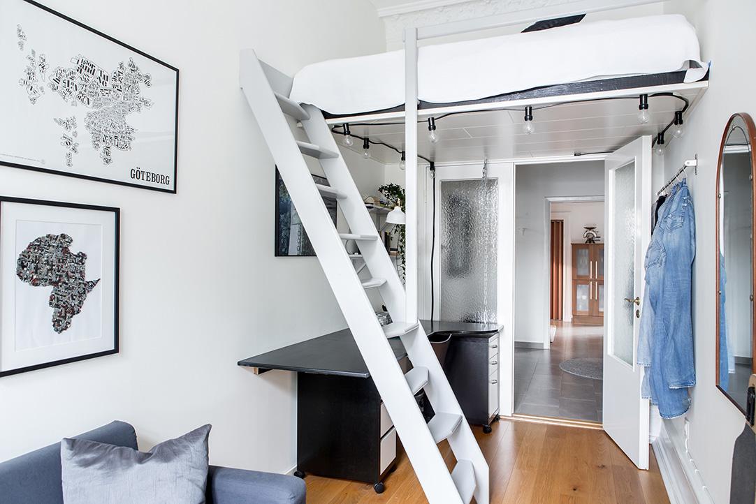 Smart använda kvadrat - och lätt att återställa till ett stort sovrum