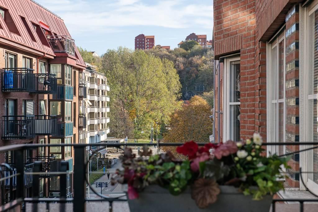 Riktigt gott balkongläge högt över Risåsgatan